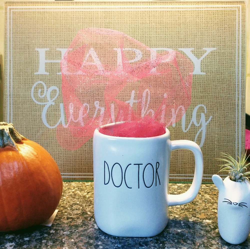 Rae dunn DOCTOR mug